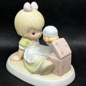 Hallmark Precious Moments “Life's Filled With Little Surprises" figurine